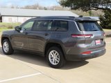 Used 2023 Jeep Grand Cherokee L Laredo image 3