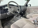 Used 2001 Toyota Tacoma 2WD Xtracab image 2