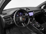 Certified 2022 Porsche Macan image 4