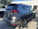 Used 2017 Nissan Rogue SL w/ SL Premium Package image 3