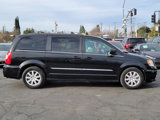 Used 2014 Chrysler Town & Country Touring image 6