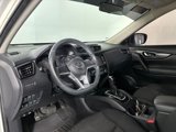 Used 2017 Nissan Rogue SV w/ SV Premium Package image 3