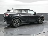 Used 2023 Kia Sportage LX image 2