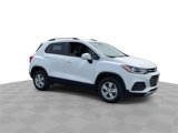 Used 2022 Chevrolet Trax LT w/ LT Convenience Package image 2