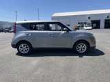 Used 2022 Kia Soul LX w/ Technology Package image 4