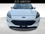 Used 2020 Ford Escape Titanium w/ Titanium Premium Package 2.0 image 3