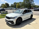 Used 2022 Volkswagen Tiguan SE R-Line image 3