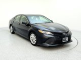 Used 2018 Toyota Camry LE image 3
