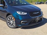 New 2025 Chrysler Pacifica Pinnacle image 2