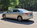 Used 2014 Toyota Camry L image 4