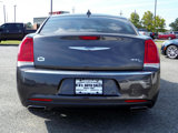 Used 2017 Chrysler 300 C image 5