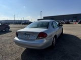 Used 2007 Ford Taurus SEL image 3