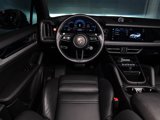 Certified 2024 Porsche Cayenne Coupe image 5
