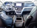 Used 2023 Chrysler Pacifica Touring-L image 4