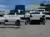 Used 2018 GMC Yukon Denali image 3