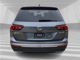 Used 2021 Volkswagen Tiguan SE w/ Panoramic Sunroof Package image 5