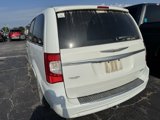 Used 2016 Chrysler Town & Country Limited image 4