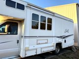 Used 2002 Ford E-350 and Econoline 350 Super Duty image 2