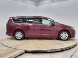 Used 2018 Chrysler Pacifica L image 4