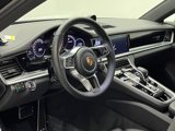Used 2018 Porsche Panamera 4 image 4