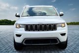 Used 2018 Jeep Grand Cherokee Limited image 3