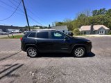 Used 2015 Jeep Cherokee Latitude w/ Comfort/Convenience Group image 4
