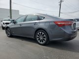 Used 2017 Toyota Avalon XLE Premium image 5