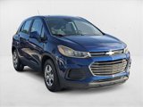 Used 2017 Chevrolet Trax LS image 3