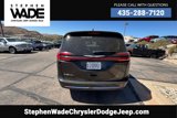 Used 2023 Chrysler Pacifica Touring-L image 4