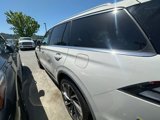 Used 2020 Lincoln Aviator Reserve w/ Equipment Group 202A image 5