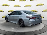 Used 2023 Toyota Camry SE image 3