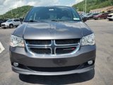 Used 2019 Dodge Grand Caravan SXT image 2