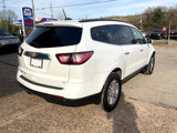 Used 2017 Chevrolet Traverse LT image 3