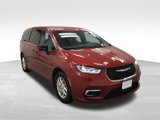 New 2025 Chrysler Pacifica Select image 3