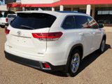 Used 2017 Toyota Highlander Limited image 4