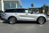 Used 2020 Lincoln Aviator Reserve w/ Elements Package Plus image 2