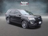 Used 2017 Ford Explorer Sport image 3