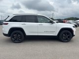 New 2025 Jeep Grand Cherokee Laredo image 2