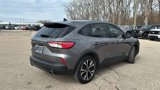 Used 2022 Ford Escape SE w/ SE Sport Appearance Package image 4