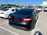 Used 2015 Ford Fusion SE image 4