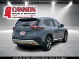 Used 2021 Nissan Rogue Platinum image 5