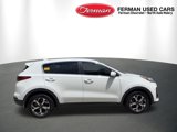 Used 2020 Kia Sportage LX image 2