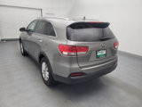 Used 2018 Kia Sorento LX image 5
