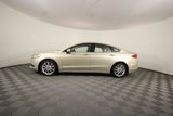 Used 2017 Ford Fusion SE image 2