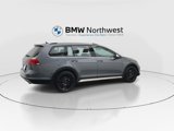 Used 2017 Volkswagen Golf Alltrack image 4