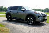 Used 2024 Nissan Rogue SV image 5