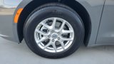 New 2025 Chrysler Pacifica Select image 5