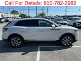 Used 2022 Lincoln Nautilus FWD w/ Premium Package image 4