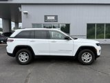 Used 2023 Jeep Grand Cherokee Laredo w/ Luxury Tech Group I image 2