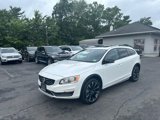Used 2018 Volvo V60 T5 Cross Country w/ Convenience Package image 3
